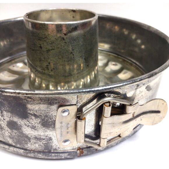 Vintage Springform Bunt Cake Pan 2 Piece Germany Made Country Kitchen Farmhouse - Picture 9 of 9